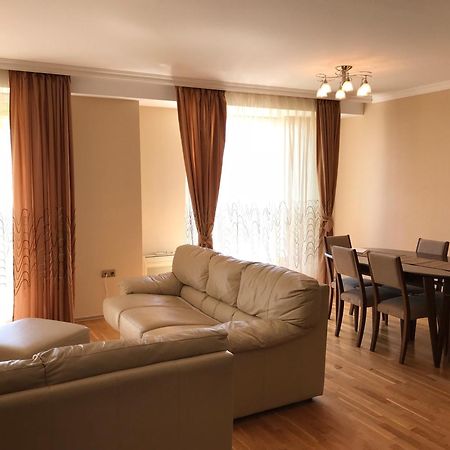 Apartcomplex Splendid Saints Constantine and Helena Exterior photo