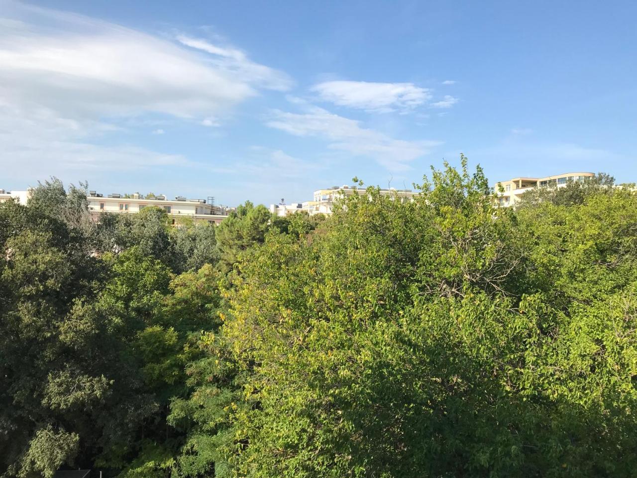 Apartcomplex Splendid Saints Constantine and Helena Exterior photo
